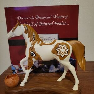 Trail of the painted ponies figurine 1e 3829